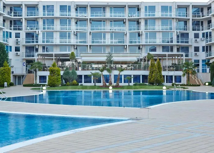 Apart-hotel Atlantis Sea View 4*